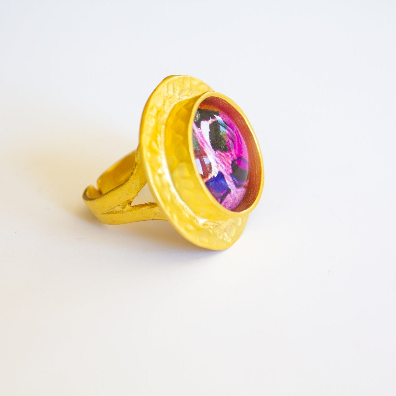 Round Statement Ring